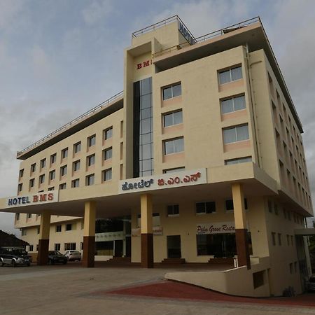 מנגלור Hotel Bms מראה חיצוני תמונה