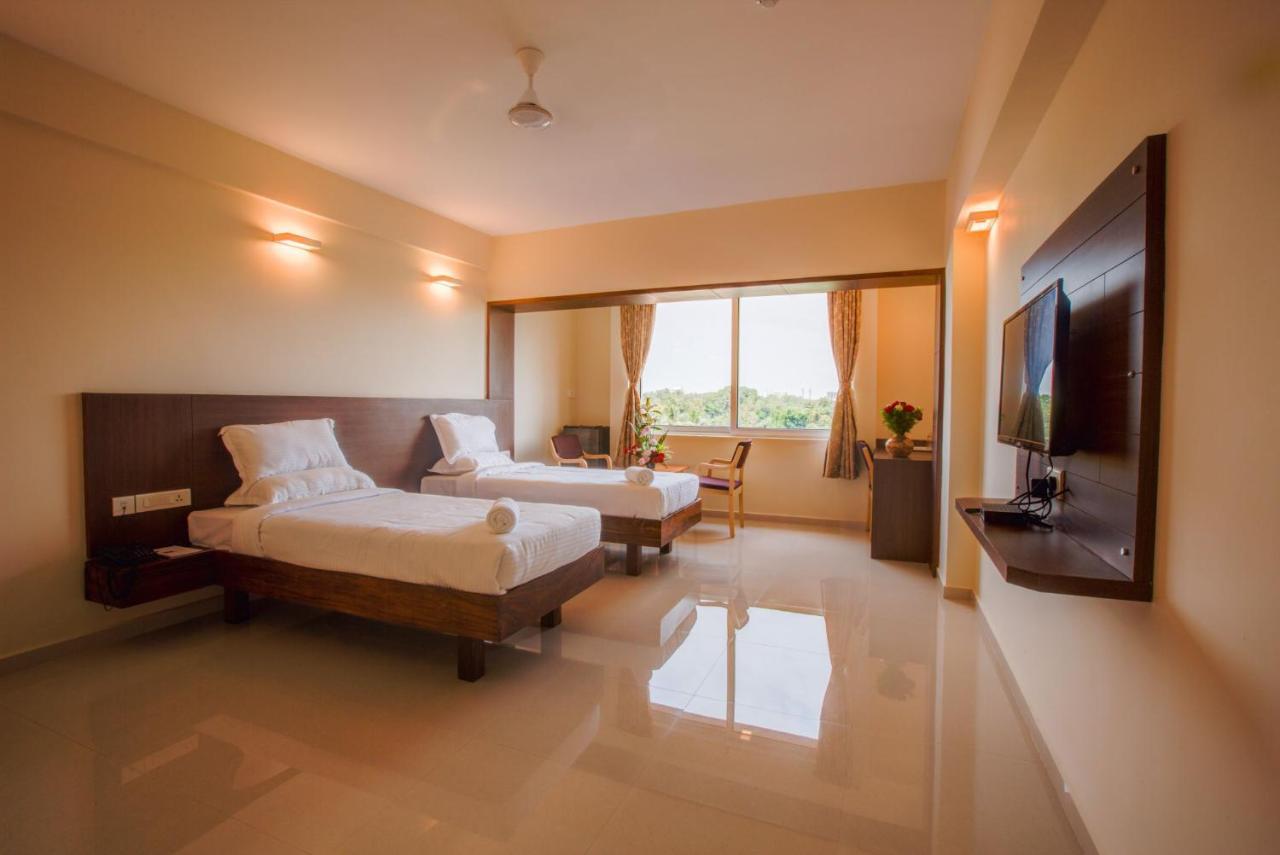מנגלור Hotel Bms מראה חיצוני תמונה